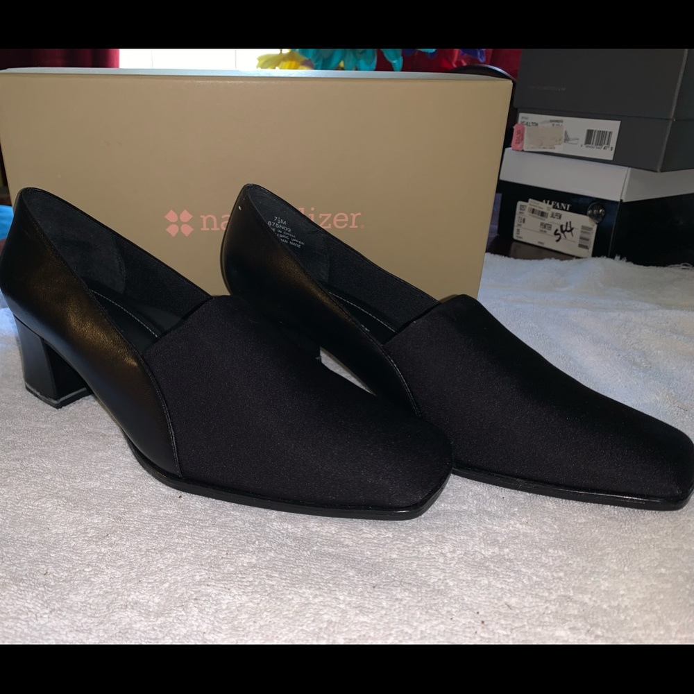 naturalizer heels